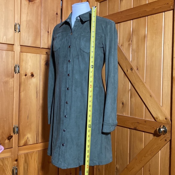 Long sleeve Olive colored 1. State Dress. Size 6. - Picture 11 of 12